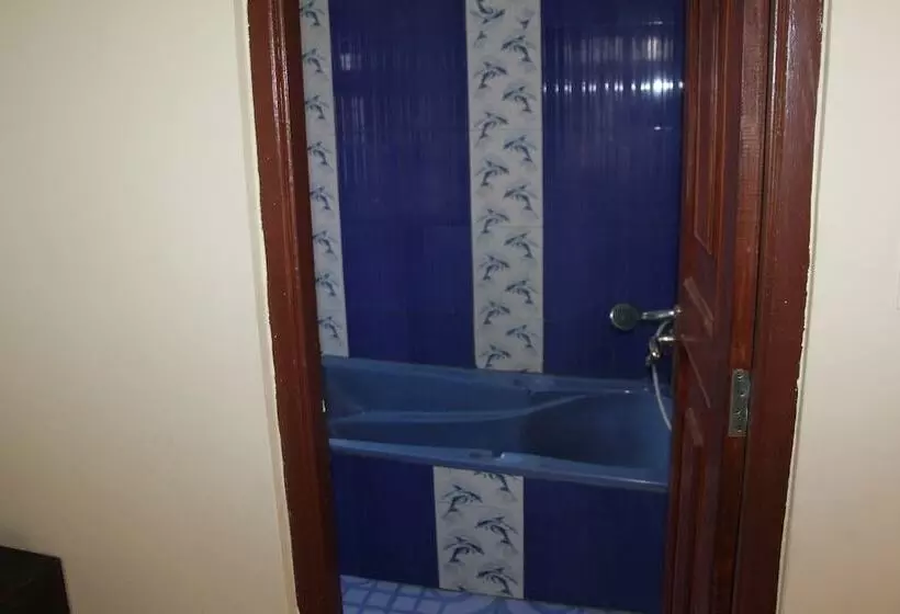 تختخواب و صبحانه Cozy Home