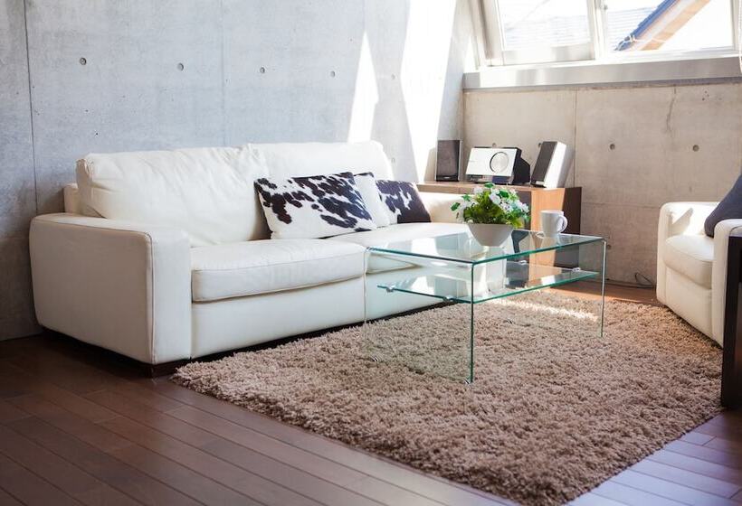 Full Circle Apartments