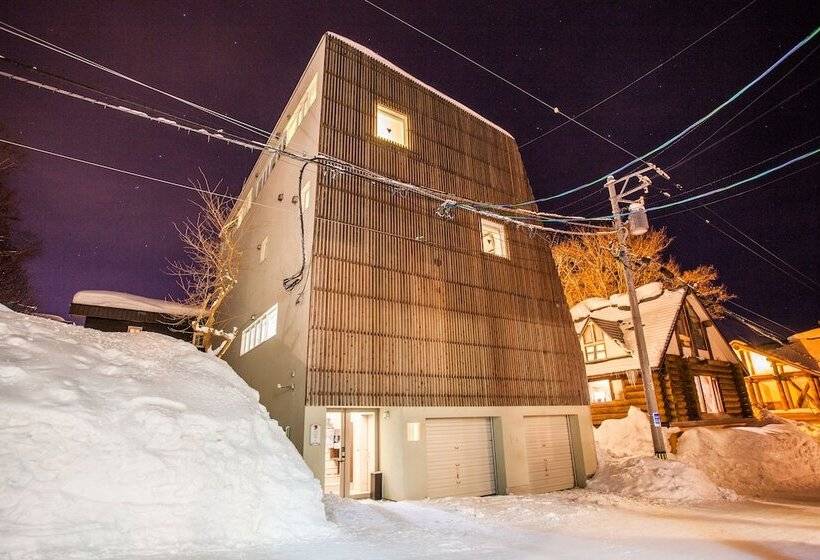 Full Circle Apartments