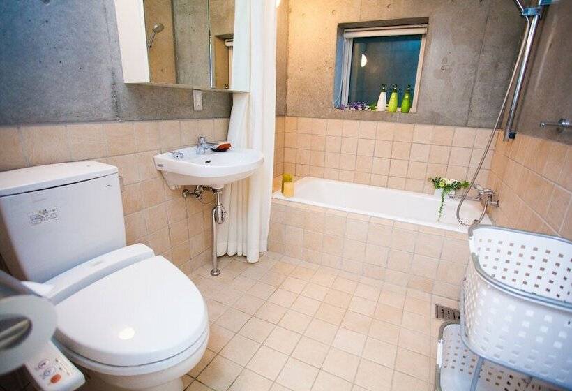 Full Circle Apartments