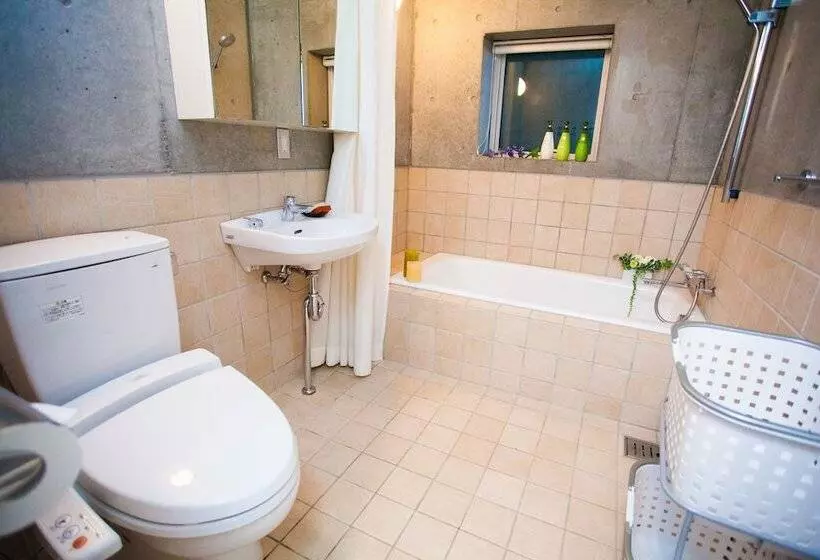 Full Circle Apartments