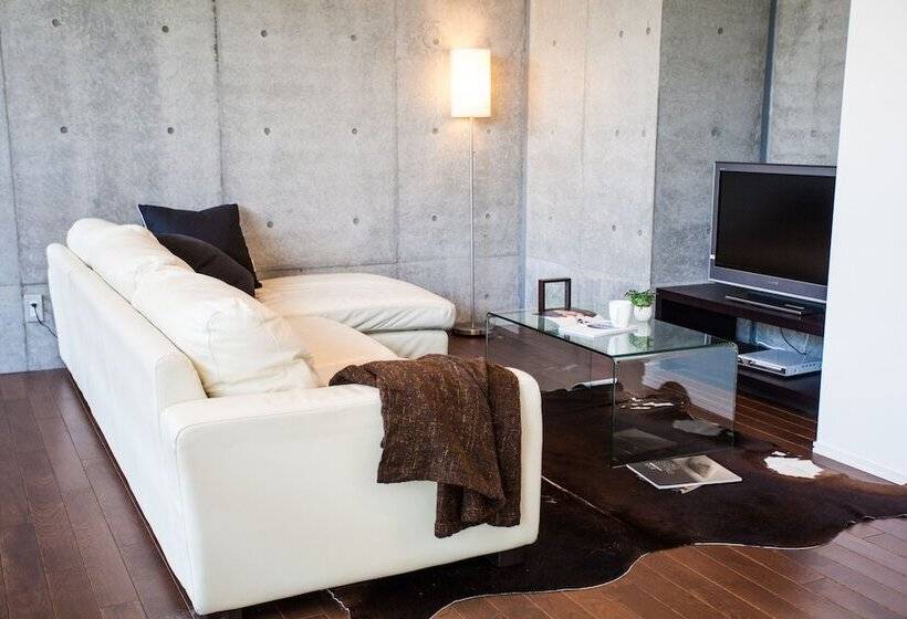 Full Circle Apartments