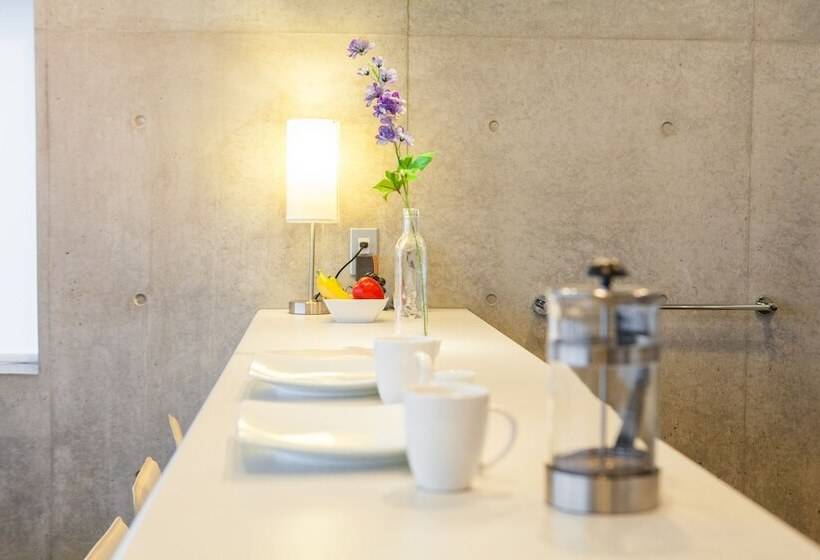 Full Circle Apartments