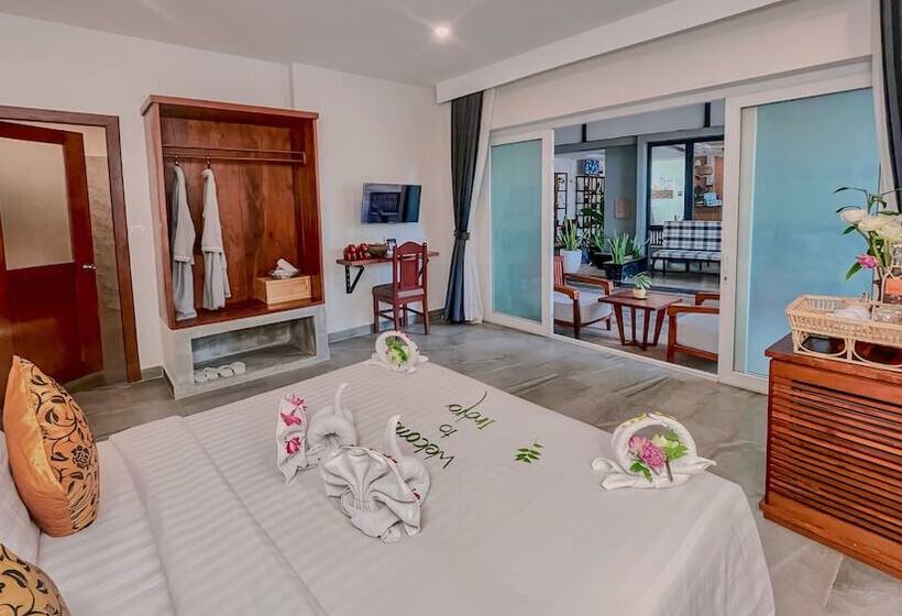 هتل Indra Angkor Residence