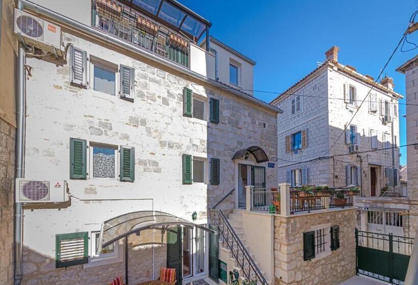 Pensão Apartments And Rooms With Wifi Split   16550