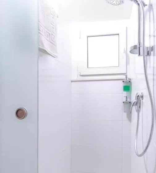 Majatalo Apartments And Rooms With Wifi Split   16550