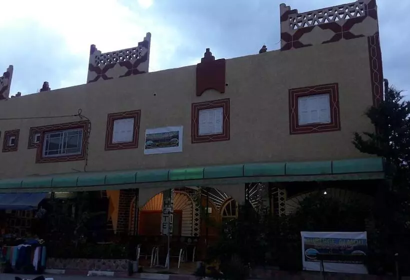 ペンション Auberge Almou