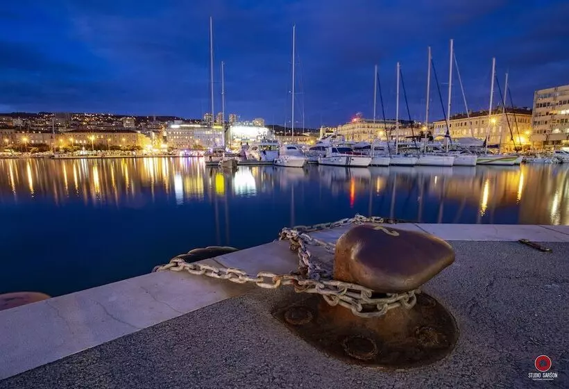 Majatalo Deluxe Ploech