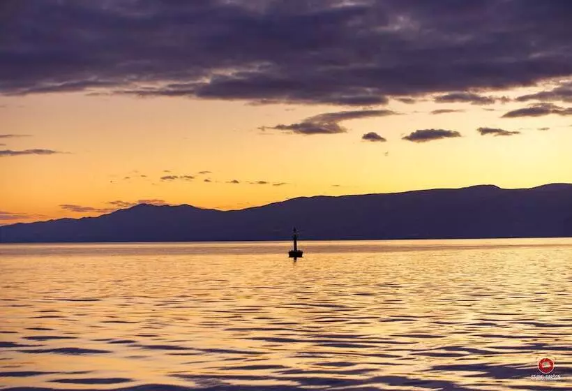 Majatalo Deluxe Ploech