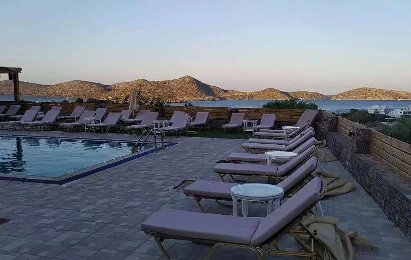 پانسیون Elounda Ocean View Suites