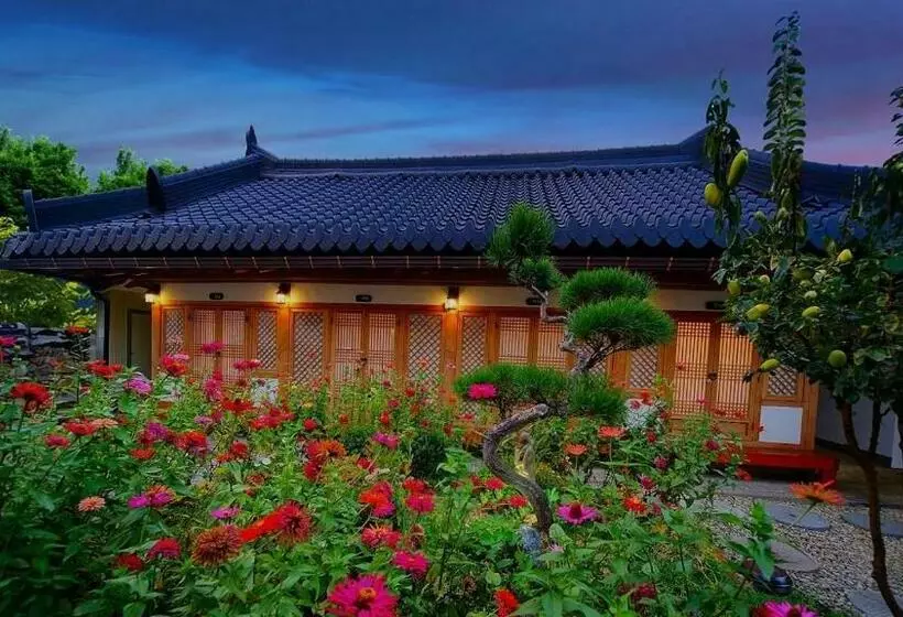 ペンション Jeonju Hanokmaeulsukbak Hanokmidam