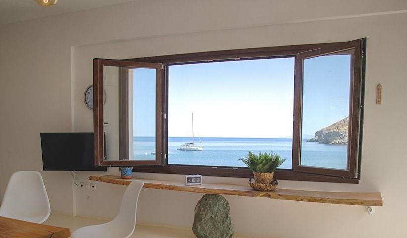 Pension (Hôtel basse catégorie) Spathi Beach Suites Kea