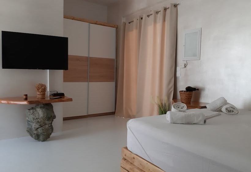 Pension (Hôtel basse catégorie) Spathi Beach Suites Kea