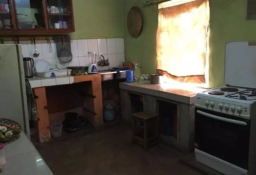 پانسیون Tsavo Homestays