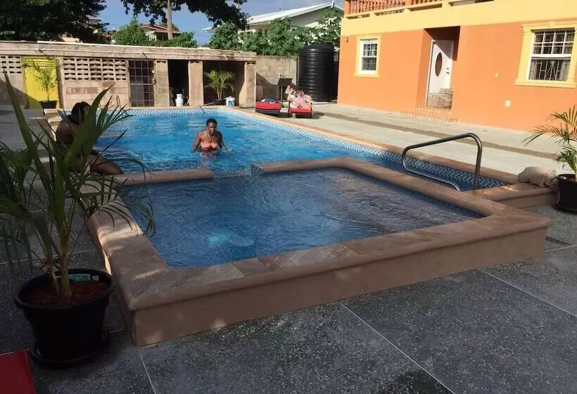 Ri'biero's Holiday Apartments