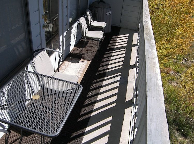 Saltlick 2 Bed 2 Bath