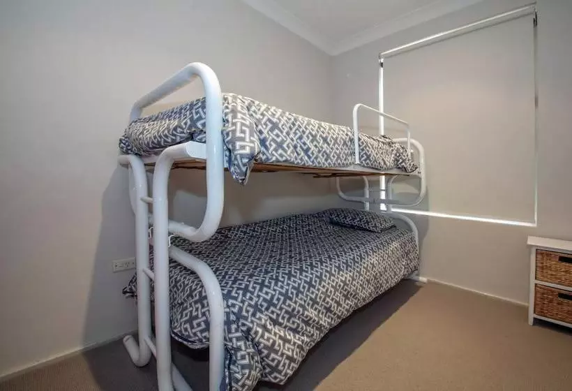 Alcheringa  Unit 3 & 4/32 Sandy Point Road