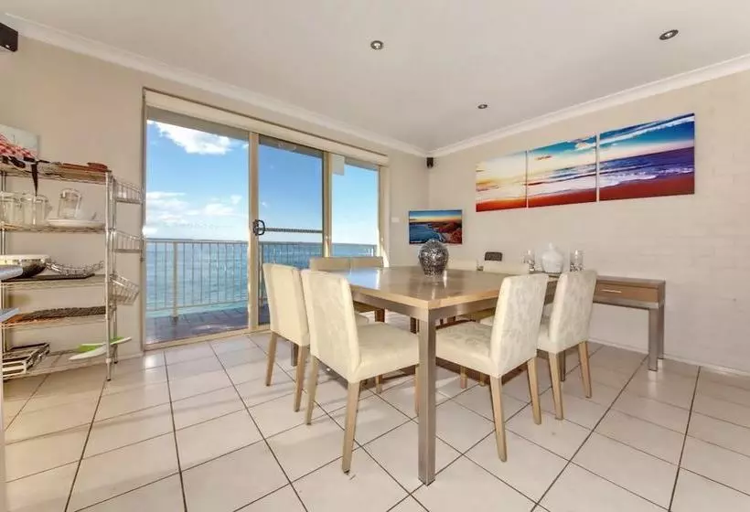 Alcheringa  Unit 3 & 4/32 Sandy Point Road