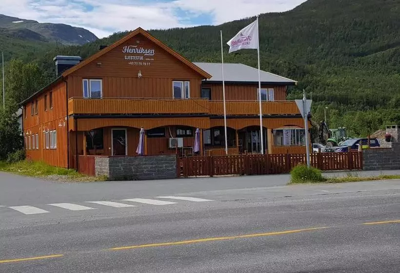 Majatalo Henriksen Gjestestue