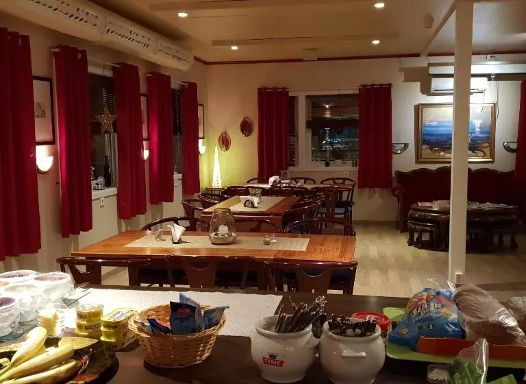 Majatalo Henriksen Gjestestue