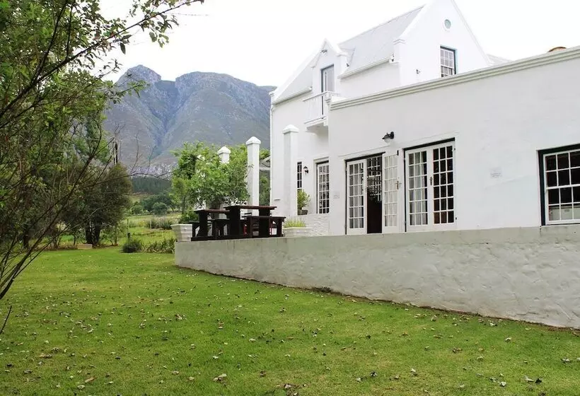 Majatalo Moffid's Place