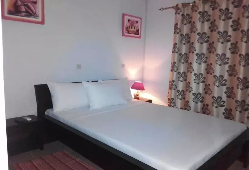 پانسیون Villa Onelis