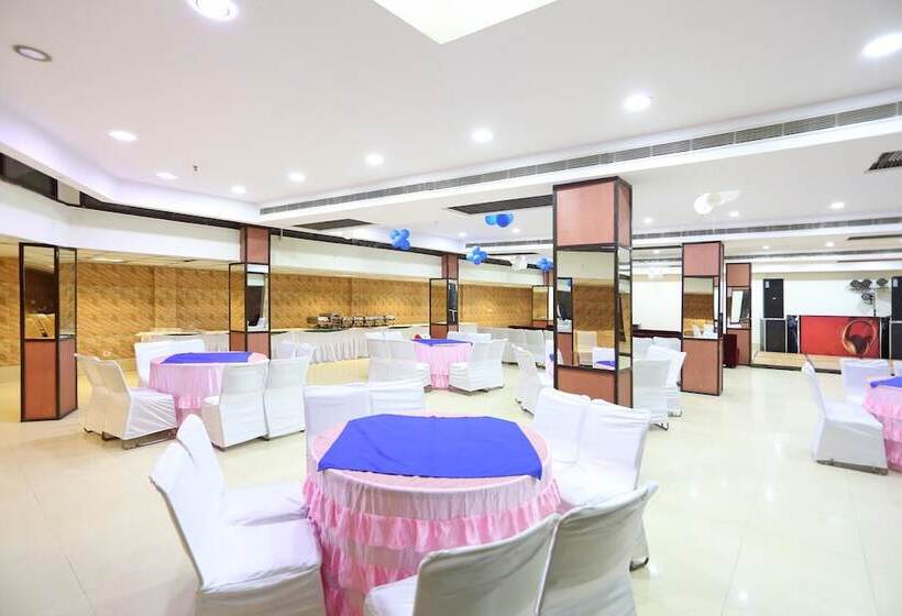 호텔 Abhay Palace By Oyo Rooms