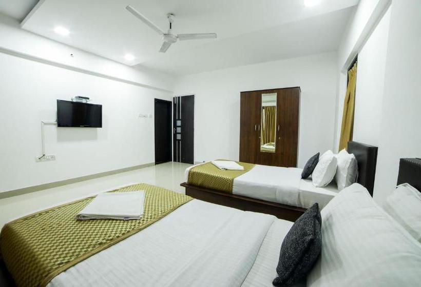 בית מלון כפרי Oyo 7150 Metro View Residency