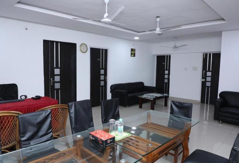 בית מלון כפרי Oyo 7150 Metro View Residency