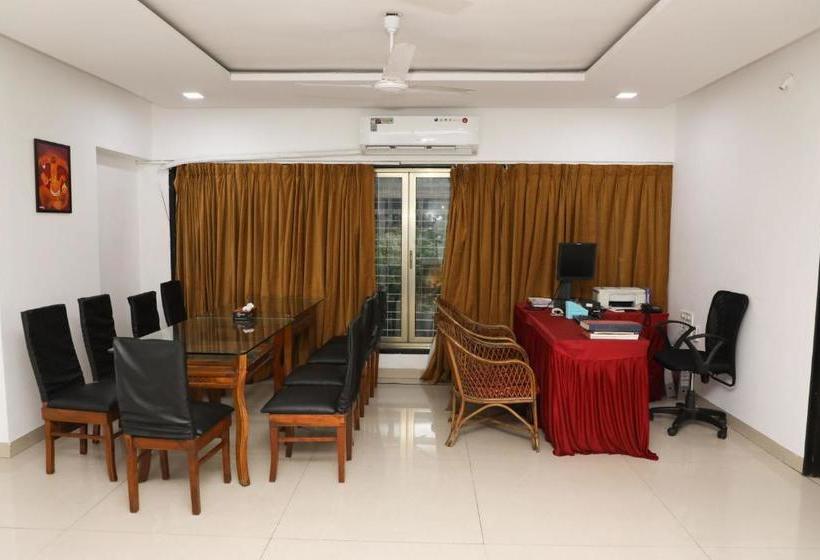 בית מלון כפרי Oyo 7150 Metro View Residency