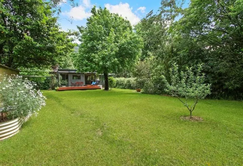 Rail Trail Cottage Bright