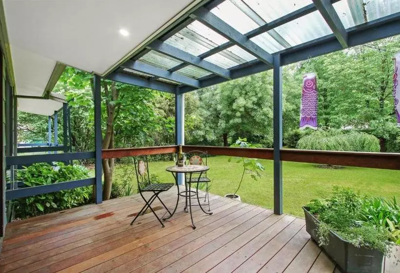 Rail Trail Cottage Bright