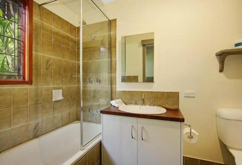 Rail Trail Cottage  Bright