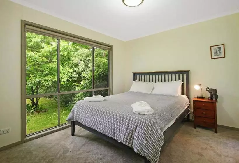 Rail Trail Cottage Bright