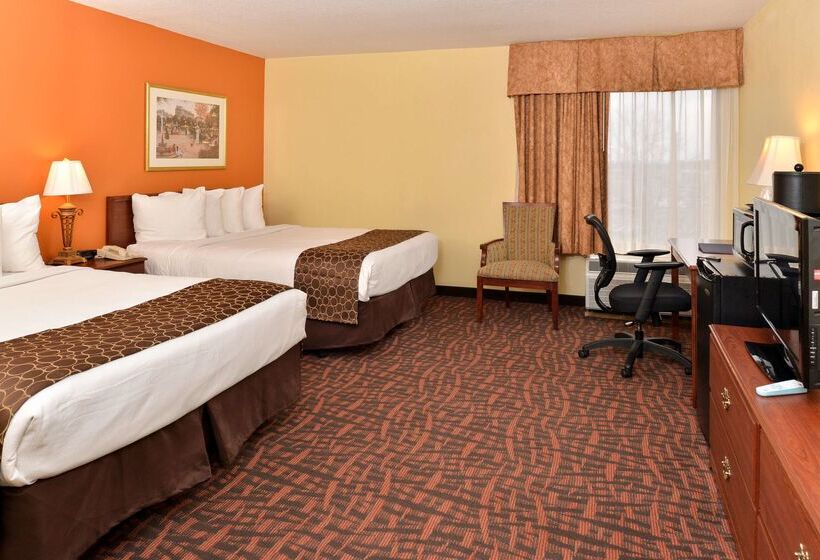 酒店 Best Western Louisville East Inn & Suites