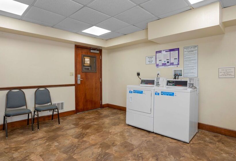 酒店 Best Western Louisville East Inn & Suites