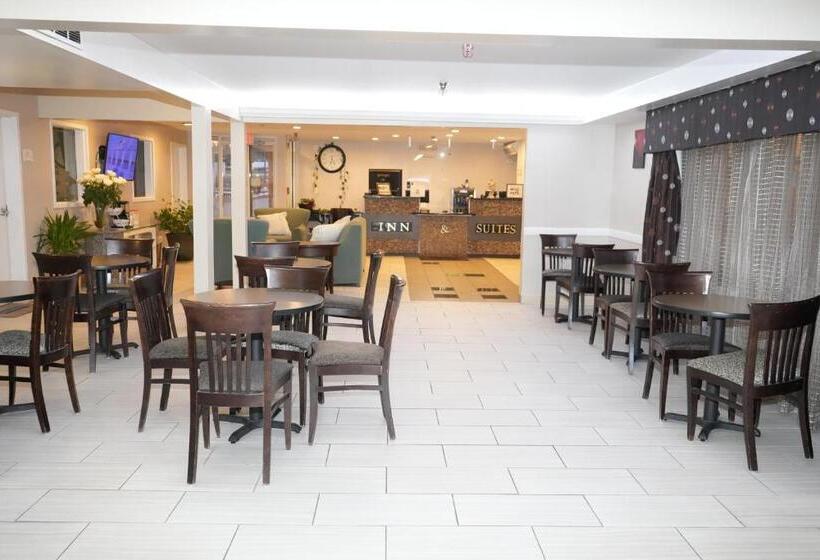 فندق Copley Inn & Suites, Copley   Akron