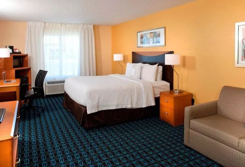 Отель Fairfield Inn & Suites By Marriott Denver Tech Center/ South