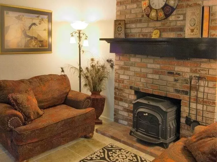 Hotelli Foothill House