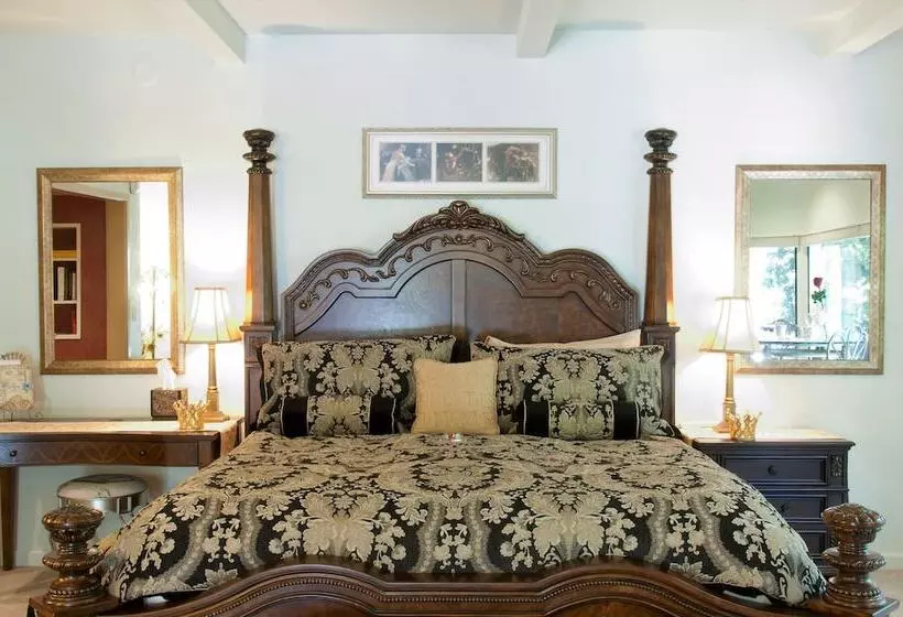 Hotelli Foothill House