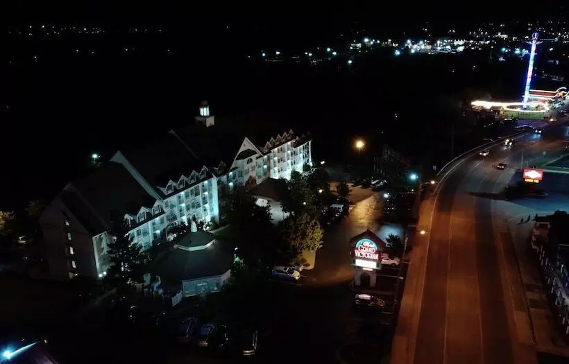 هتل Grand Victorian