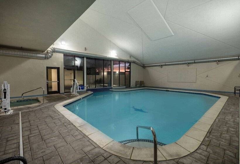 هتل La Quinta Inn & Suites By Wyndham Fort Collins, Colorado