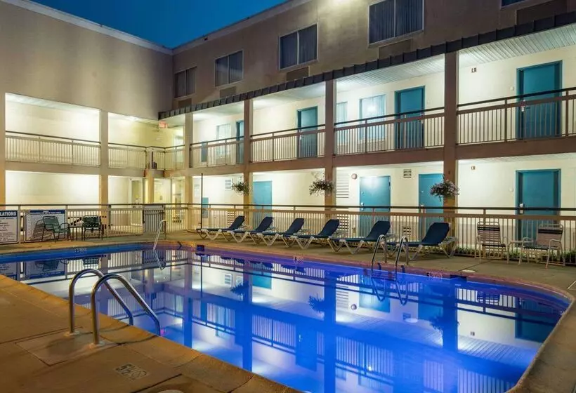 ホテル Quality Inn Newark Wilmington
