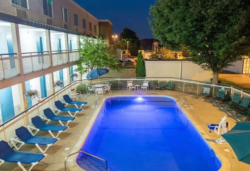 ホテル Quality Inn Newark Wilmington