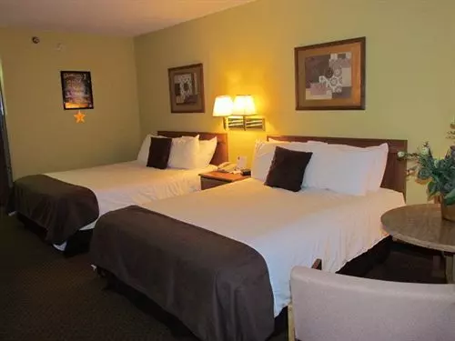 هتل Clifs Lodge At The Falls