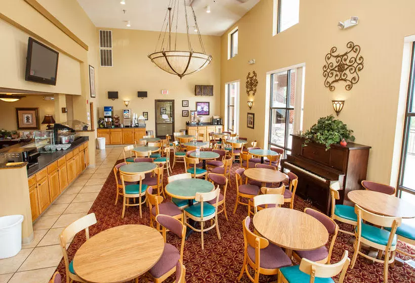 هتل Clifs Lodge At The Falls