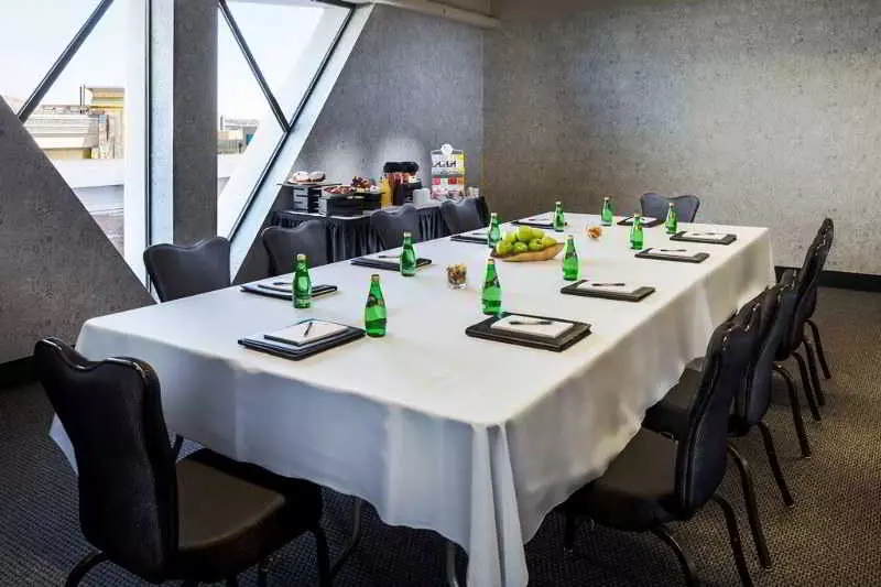 Whitney Peak Hotel Reno, Tapestry Collection By Hilton