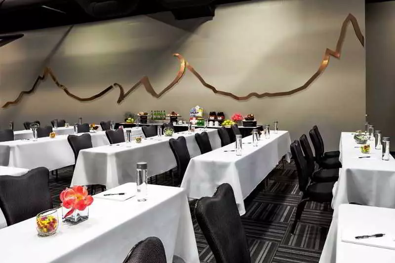 Whitney Peak Hotel Reno, Tapestry Collection By Hilton