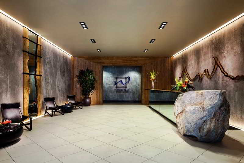 Whitney Peak Hotel Reno, Tapestry Collection By Hilton