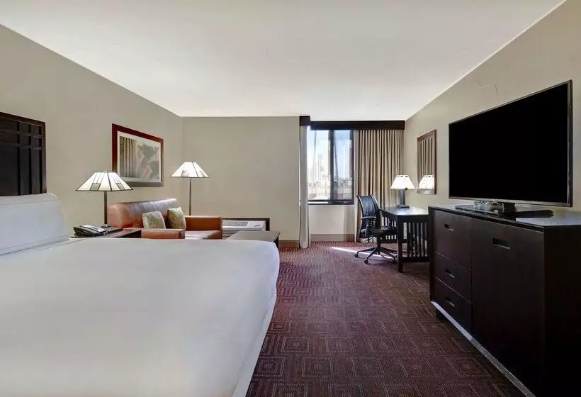 אתר נופש Doubletree By Hilton Phoenix  Tempe